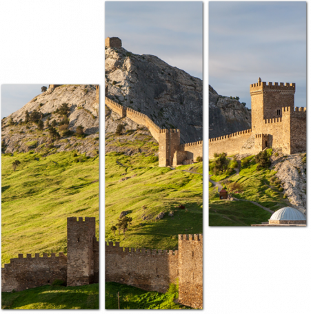 Генуэзская каменная крепость