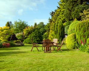 Английский сад в конце лета