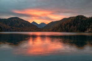 Закат над озером в Баварии