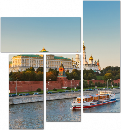 Теплоход на фоне Московского Кремля. Россия
