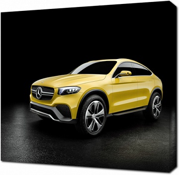 Желтый Mercedes-Benz 2015