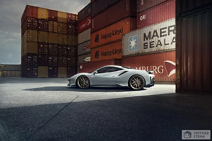 Ferrari 488 Pista в порту