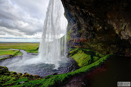 Фотообои Водопад Селйялансфосс в Исландии