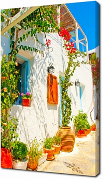 Старый красивый дом в Иос - столицы острова Аморгос в Греции