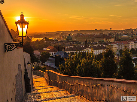 Фотообои Закат над Прагой. Чехия