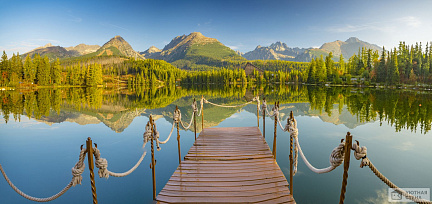 Фотообои Озеро в горах, Словакия