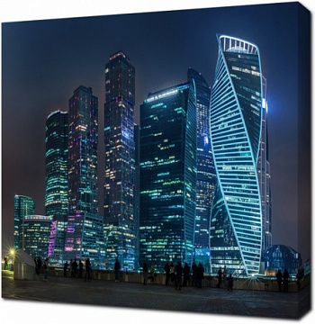 Москва-Сити в неоновом свете