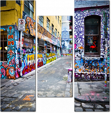 Граффити на стенах улицы