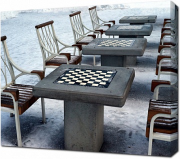 Шахматные столы в парке