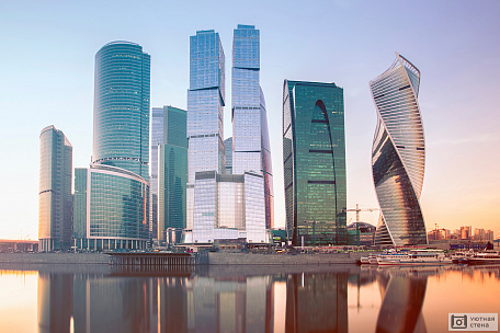 Урбанистический пейзаж с небоскребами Москвы