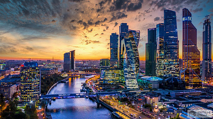 Фотообои Закатное небо у комплекса Москва сити