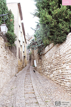 Каменная улочка Италии