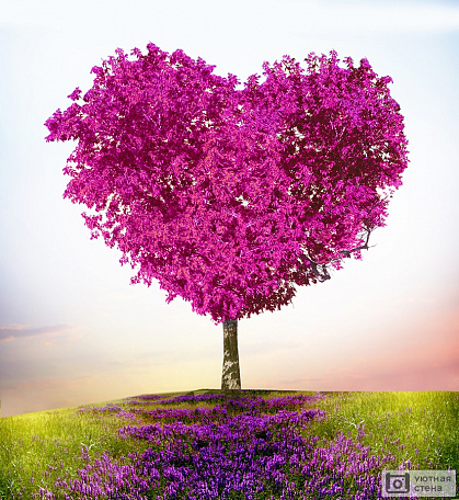 Розовое дерево в виде сердца