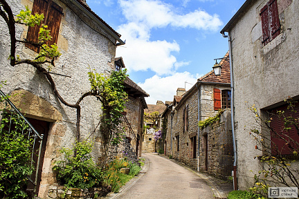 Улочка деревни Лубрессак. Франция