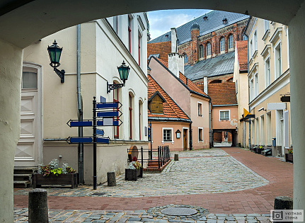 Средневековые здания в Старом городе Риги. Латвия