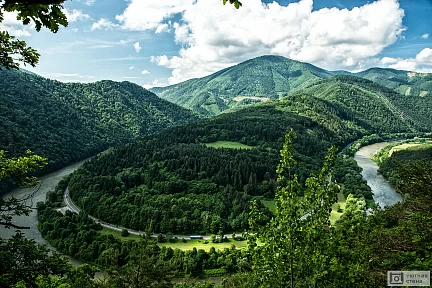 Изгибы рек и шоссе