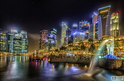 Разноцветные огни ночного Сингапура