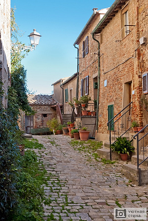 Средневековая деревня Кьюсдино. Тоскана