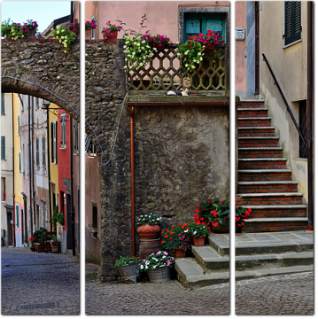 Итальянская улочка с аркой