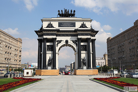 Фотообои Кутузовский проспект, Триумфальная арка, Москва