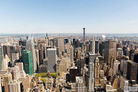 Фотообои Панорамный вид на Манхэттен с Эмпайр-Стейт-Билдинг. Нью-Йорк