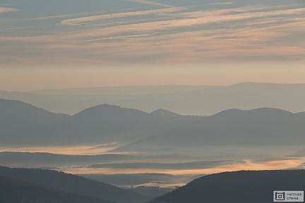 Фотообои Нежное утро в горах