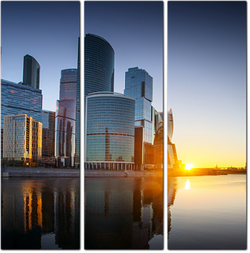 Вид на Москва-Сити и закат