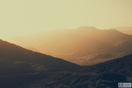 Фотообои Волшебный рассвет в горах