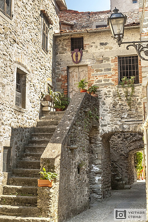 Улицы древнего села. Тоскана. Италия