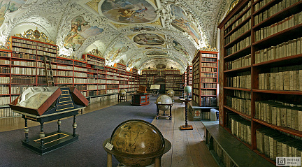 Библиотека в стиле барокко в Праге