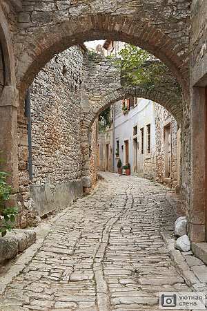 Тихая улица в Старом городе