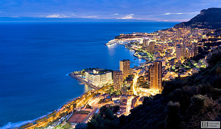Побережье Монако на закате