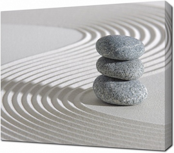 Японский дзен сад с камнями в песке