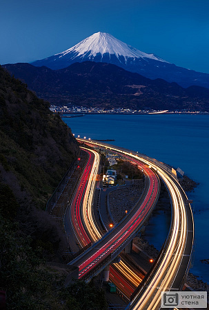 Фотообои Ночной вид на гору Фудзи