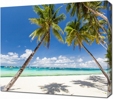 Тропический пляж с белым песком. Филиппины. Остров Боракай