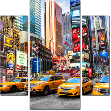 Желтые такси на улицах Манхэттена. Нью-Йорк