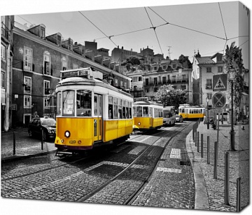 Сочный желтый трамвай