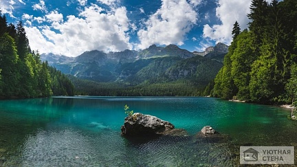 Фотообои Зеленое озеро в Австрии