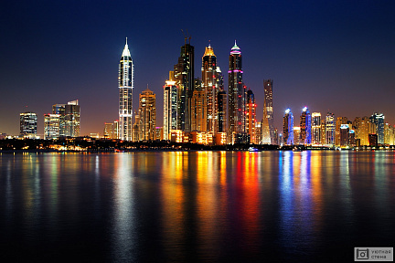 Фотообои Радужные небоскребы Дубай. ОАЭ
