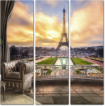 Интерьер жилого дома с видом на Париж