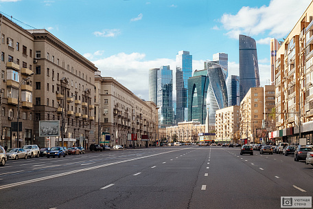 Фотообои Вид на Москва-Сити с шоссе