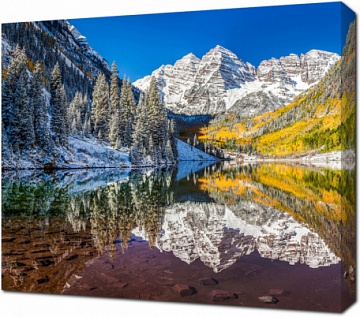 Осенний пейзаж в горах Колорадо. США