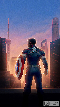 Капитан Америка на фоне небоскребов
