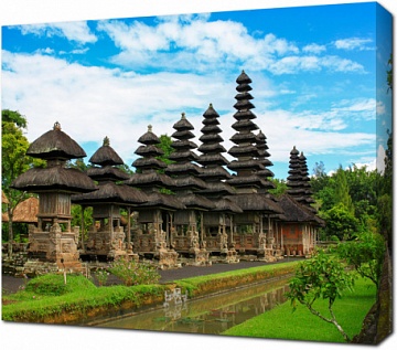 Королевский храм Империи Менгви, Бали