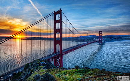 Вечерний вид на мост Золотые ворота, Сан-Франциско, США