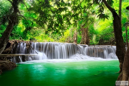 Таиланд водопад в Канчанабури (Kanjanaburi)