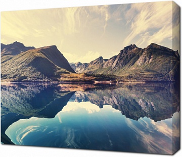 Зеркальное озеро Норвегии