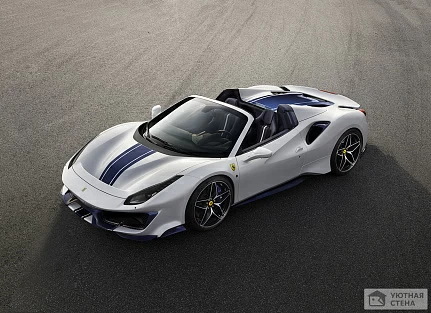 Ferrari 488 spider, вид сверху