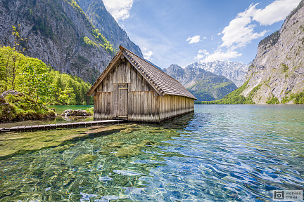 Фотообои Удивительный вид на озеро и горы в национальном парке Германии