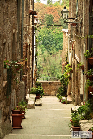 Старая улочка в Тоскане
